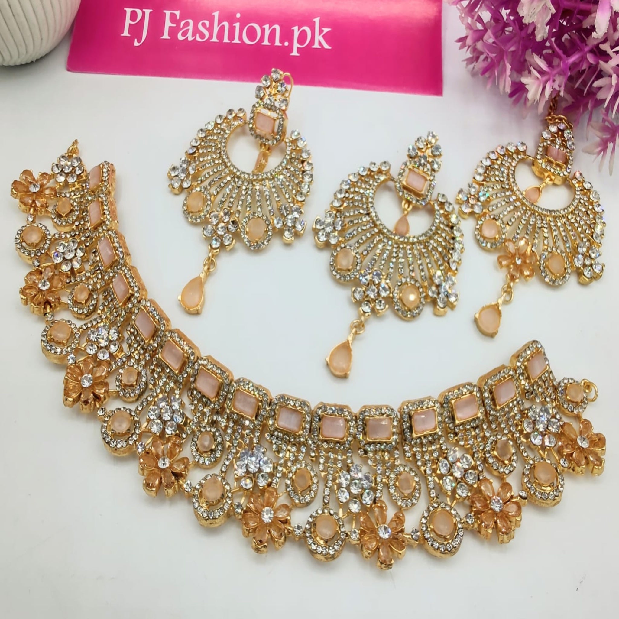 Zircon Karrat Necklace AD (FDAN28)