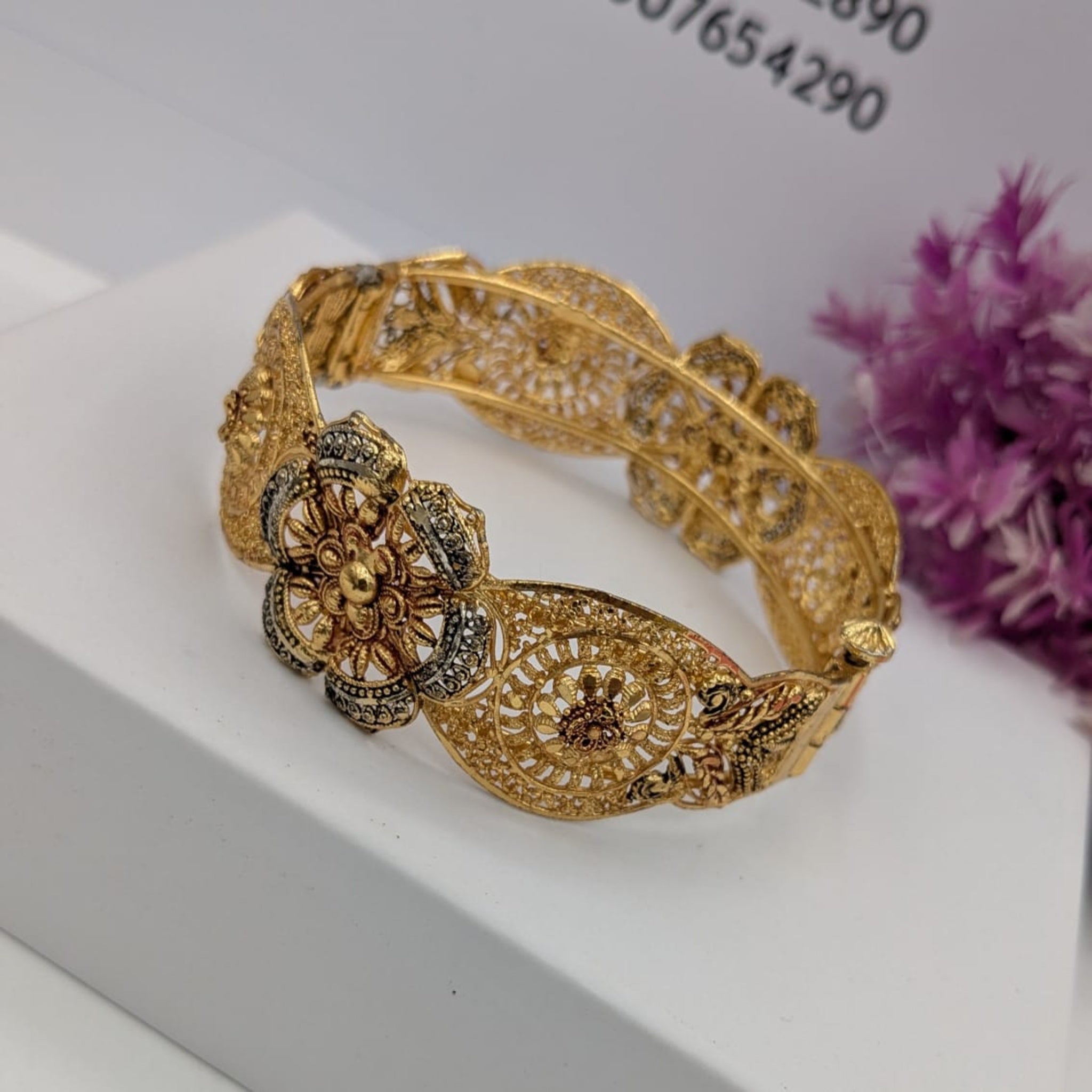 Fancy Openable Golden Kara (FSKB121)