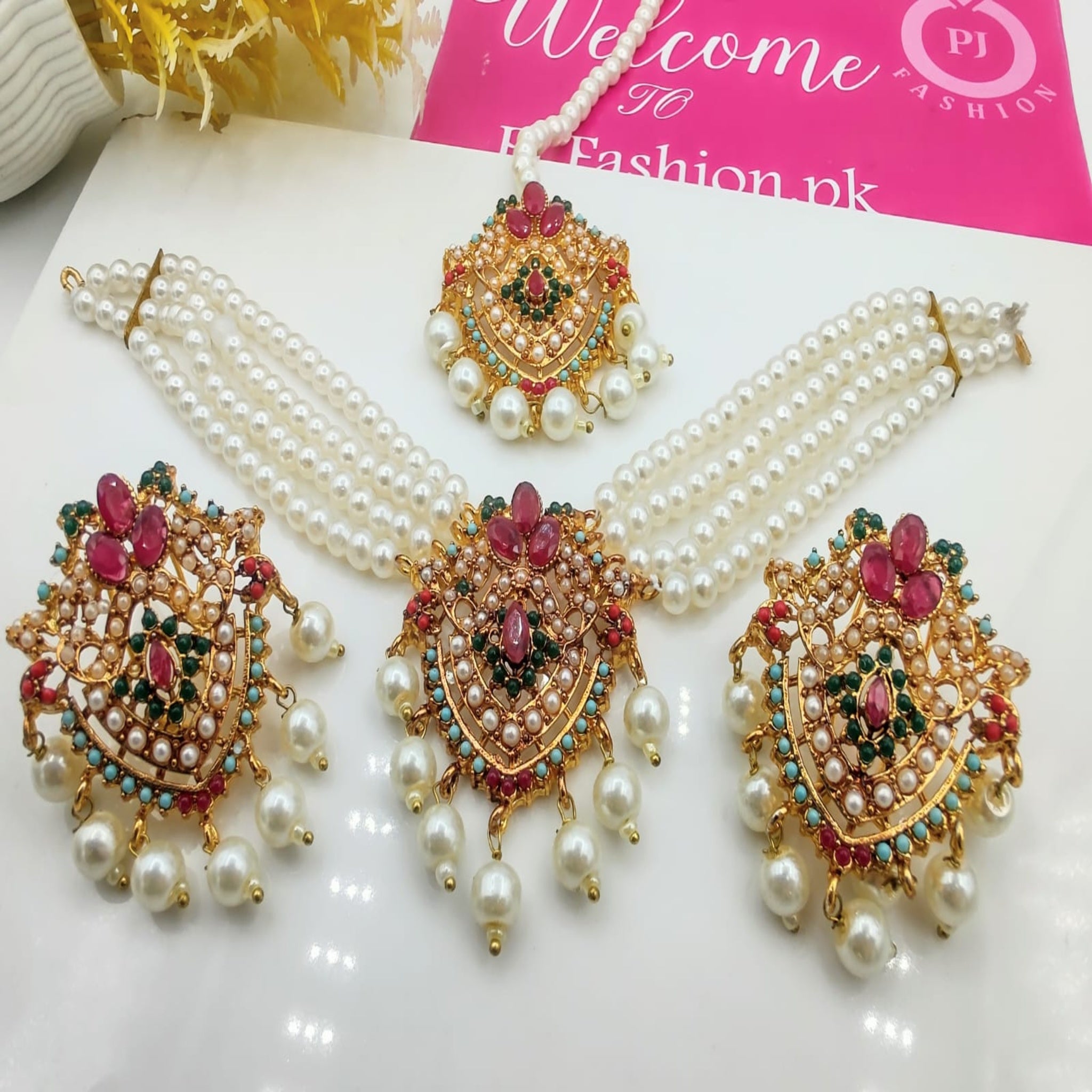 Multi White Pearl Choker Necklace (FDN123)