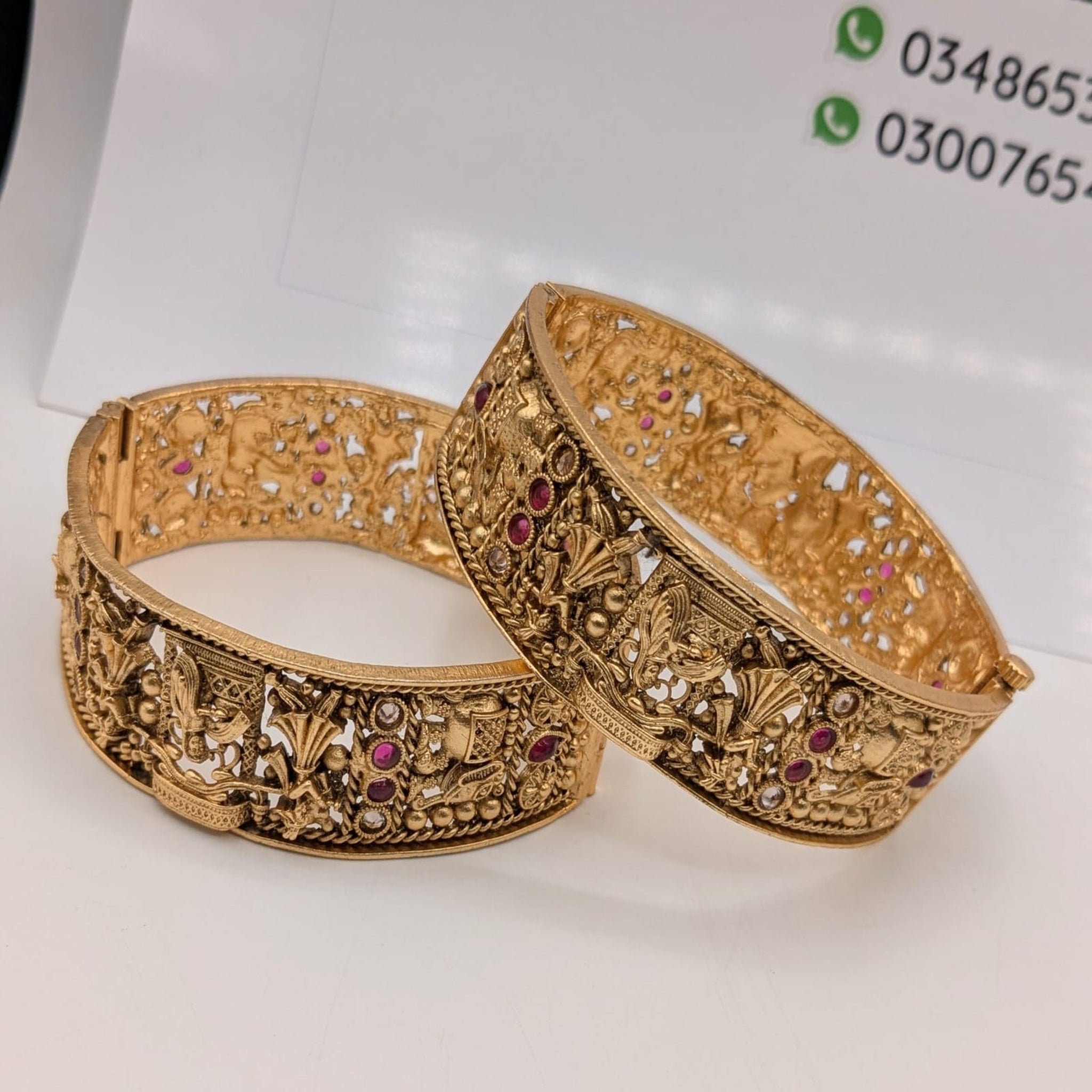 Decent Design 2 Pc Rajwari Kara (FSKB127)