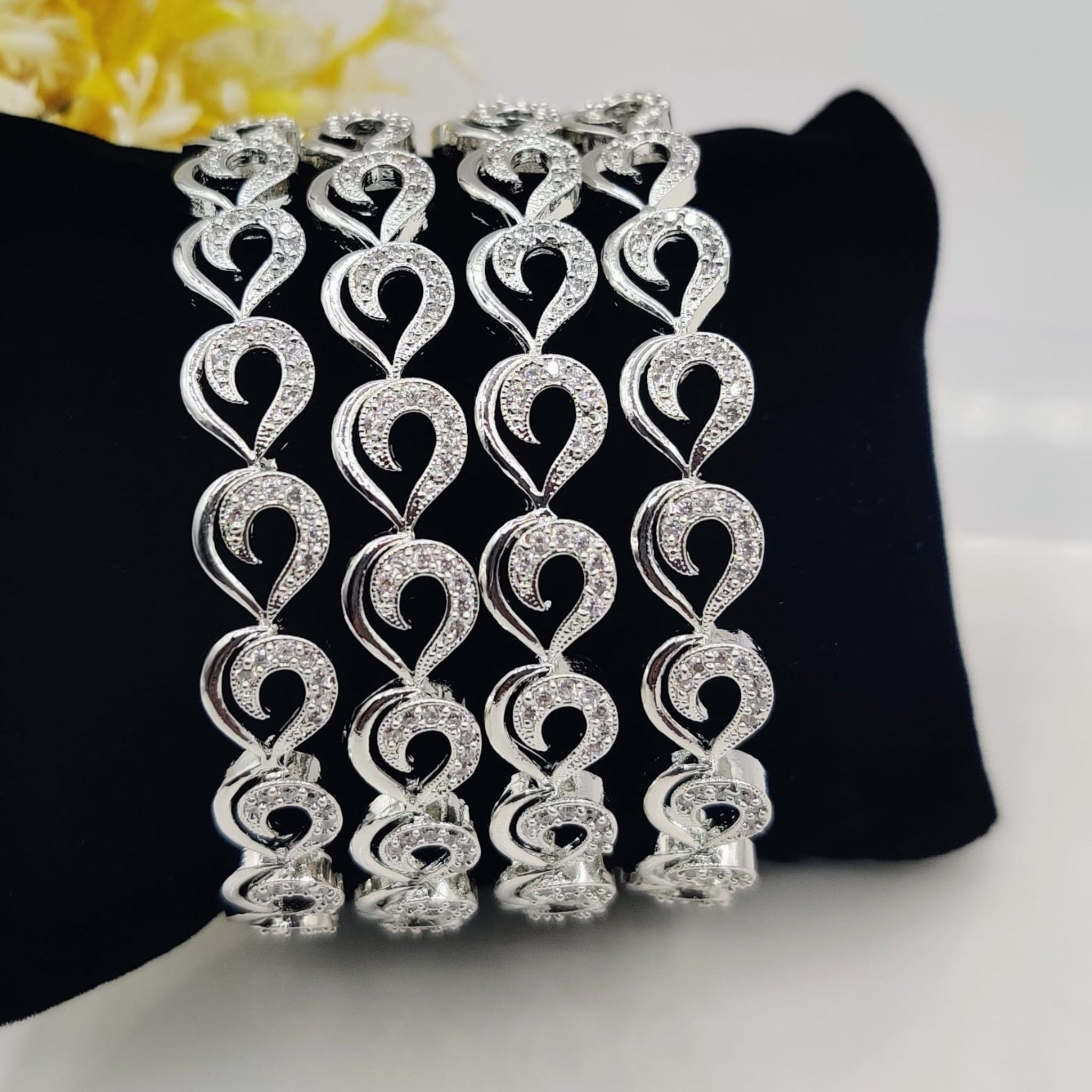 Heart Style 4 Pc Karrat Banagles (FSAB75)