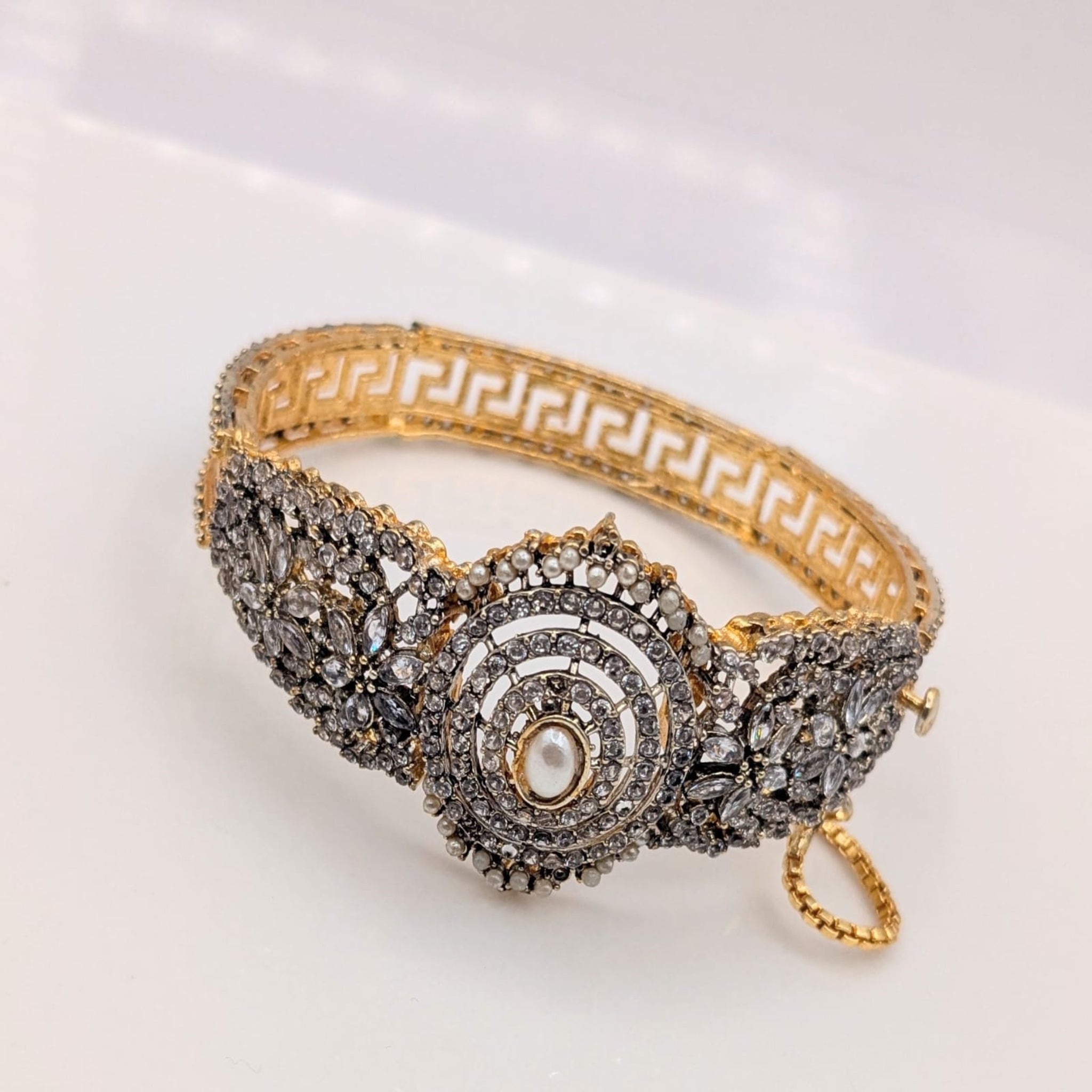 Royal Zircon Bracelet Openable