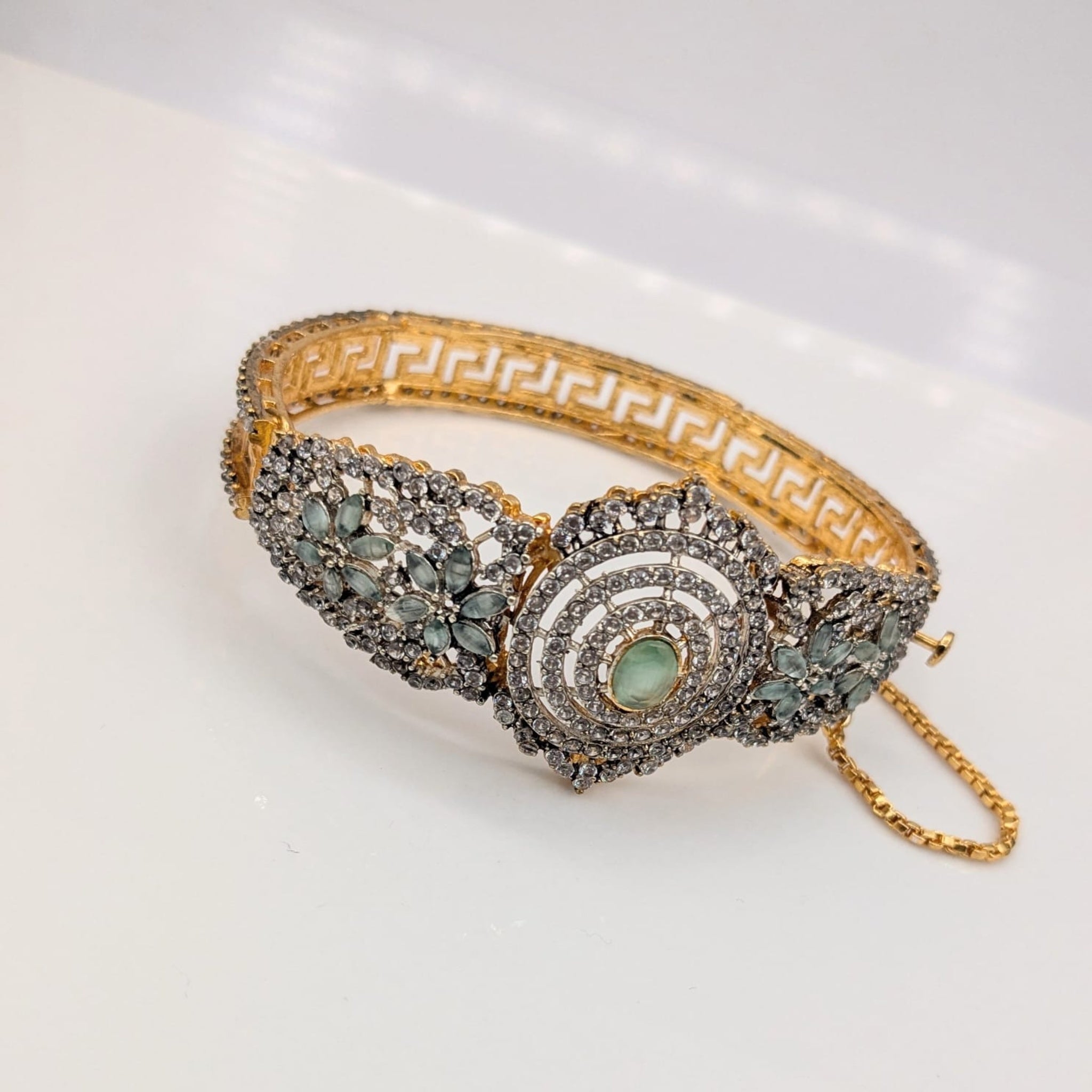 Royal Zircon Bracelet Openable