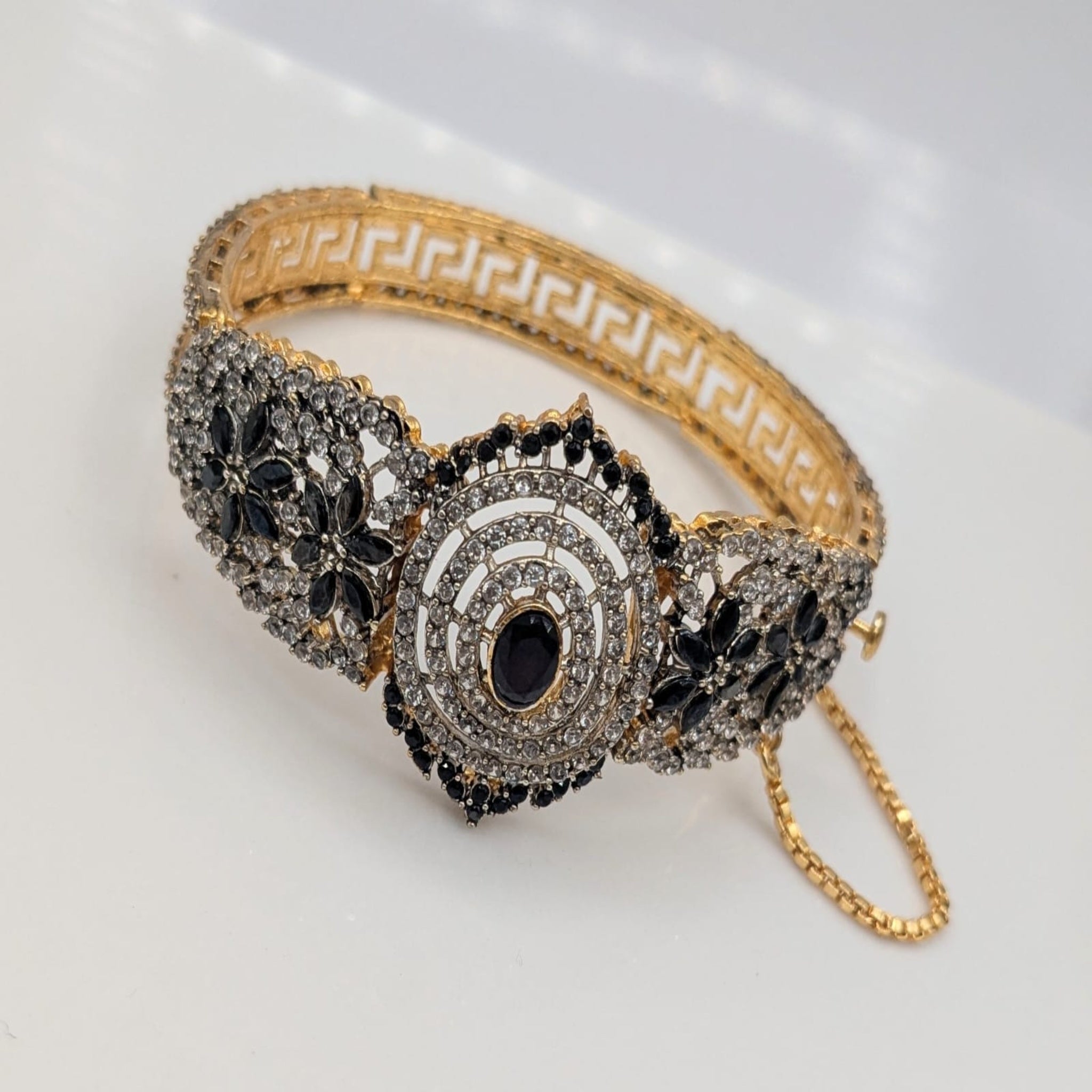 Royal Zircon Bracelet Openable