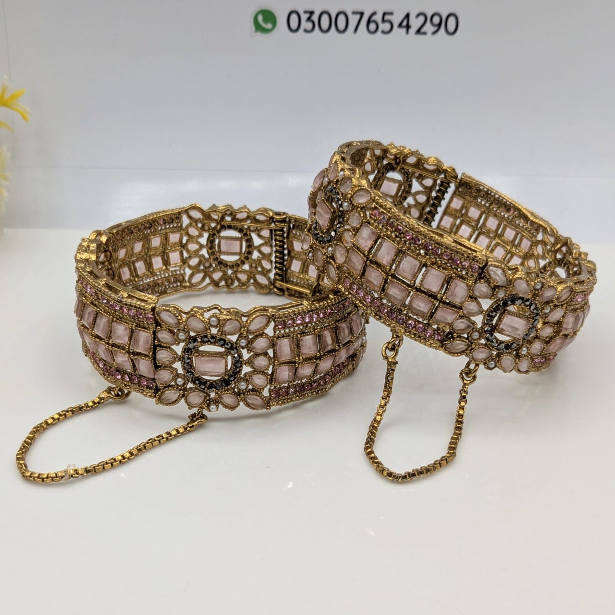 Delicate Fancy Openable Kara (FSKB137)