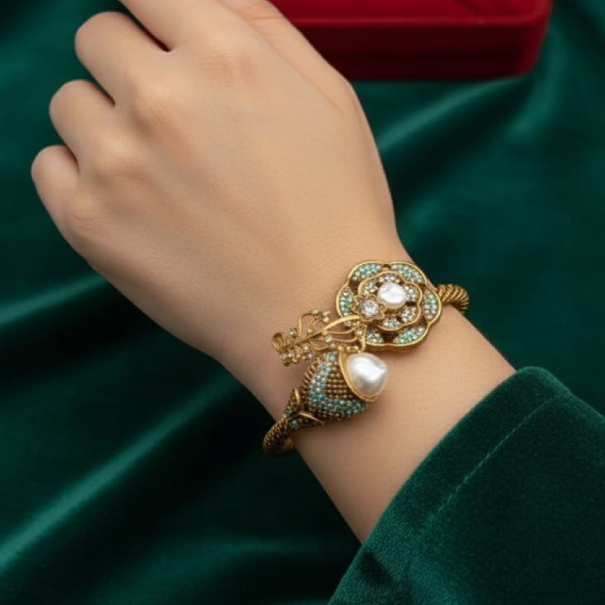 Flower Antique Bracelet