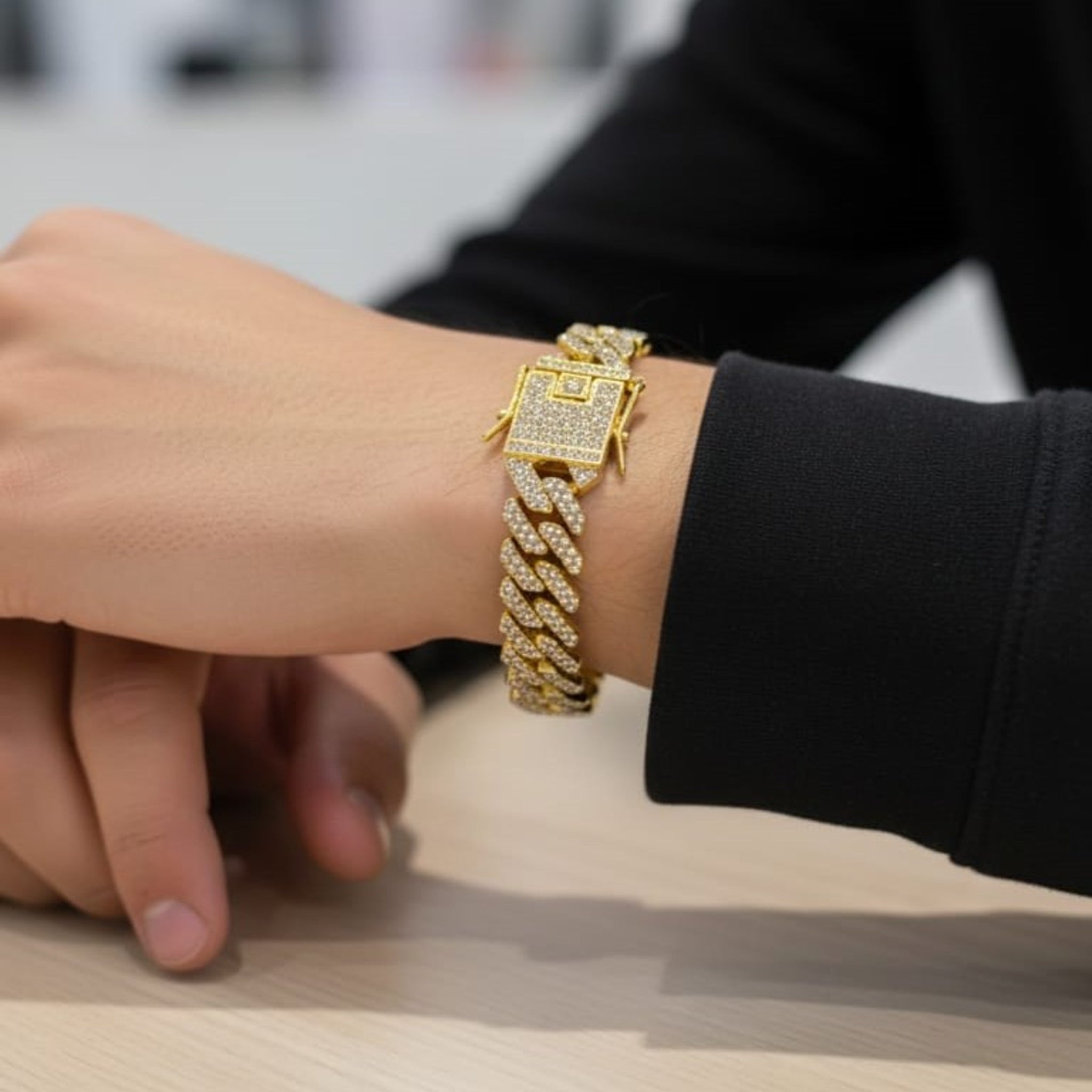 Stylish Bracelet Unique Design