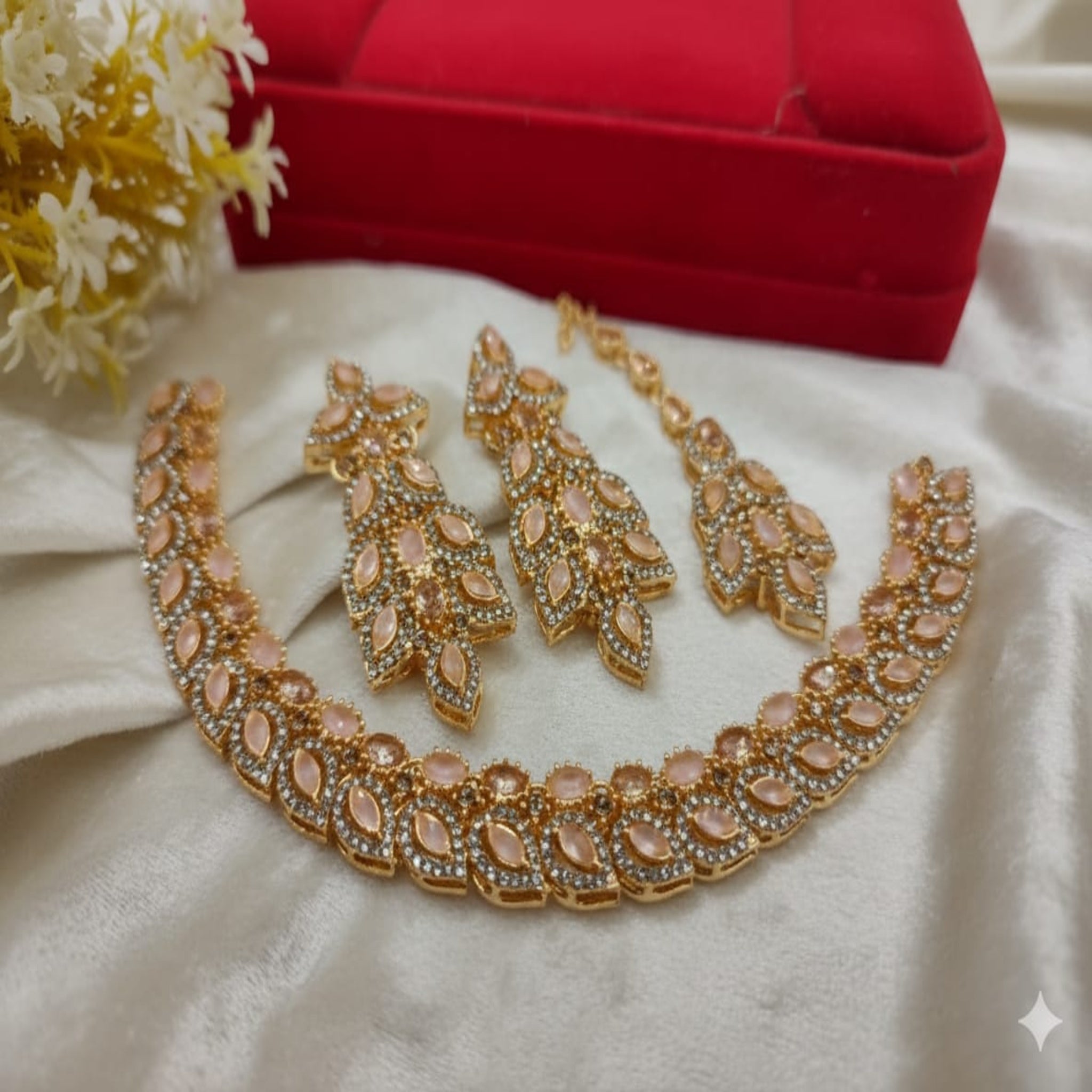 Elegant Necklace set (FDN139)