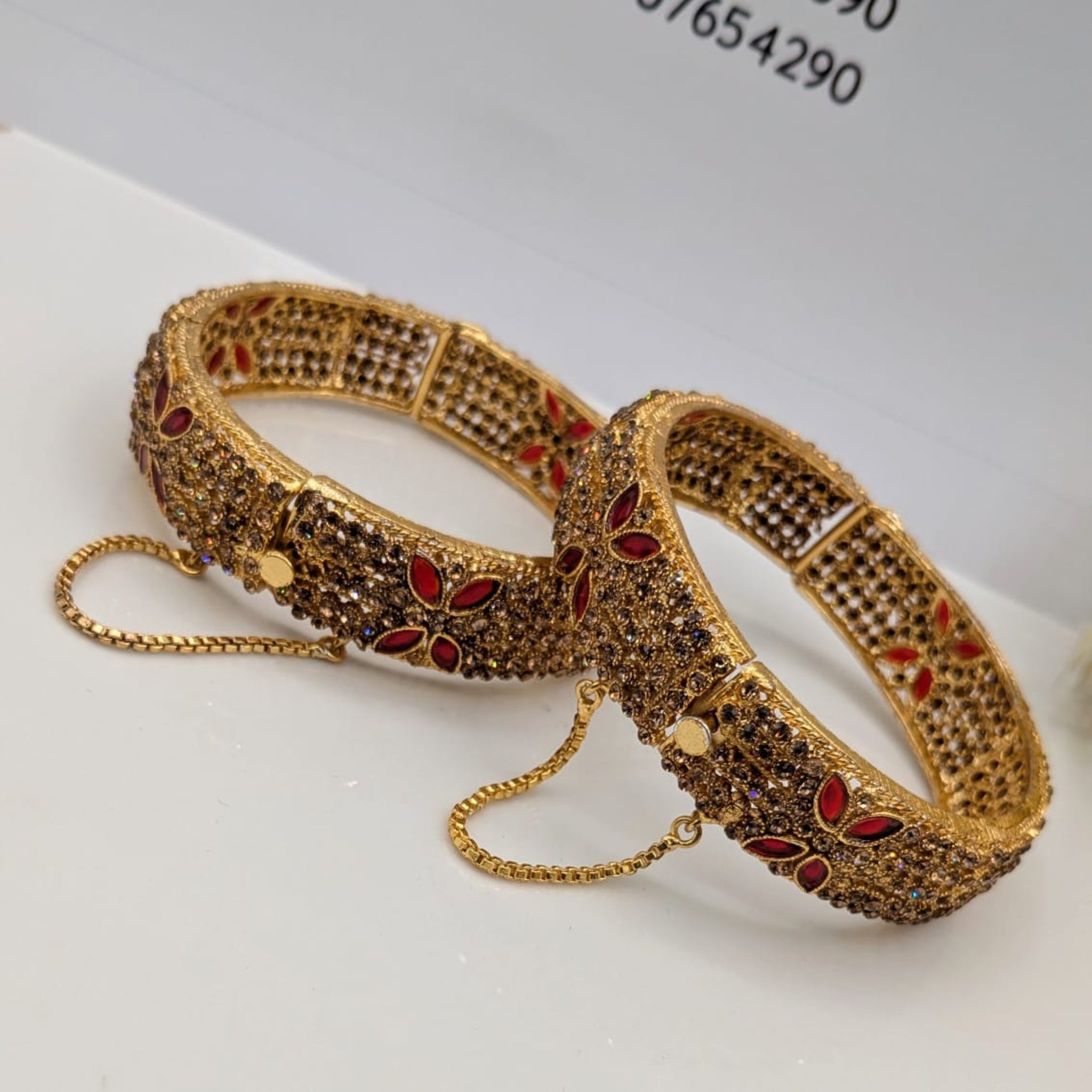 Zirconos Fancy Openable Kara (FSKB150)