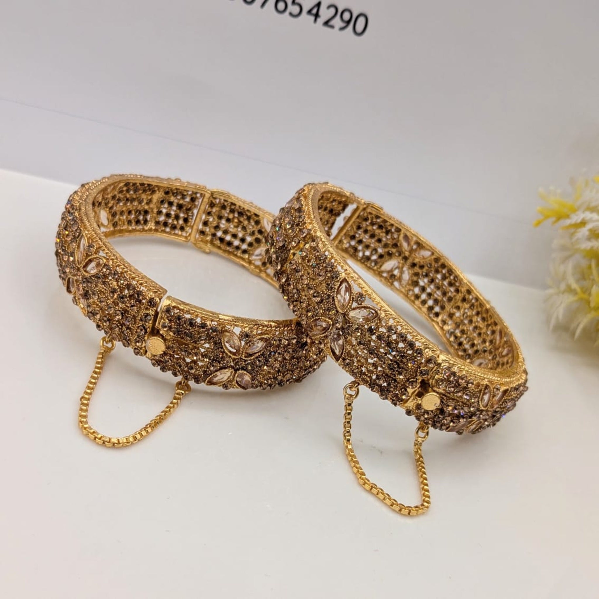 Zirconos Fancy Openable Kara (FSKB150)