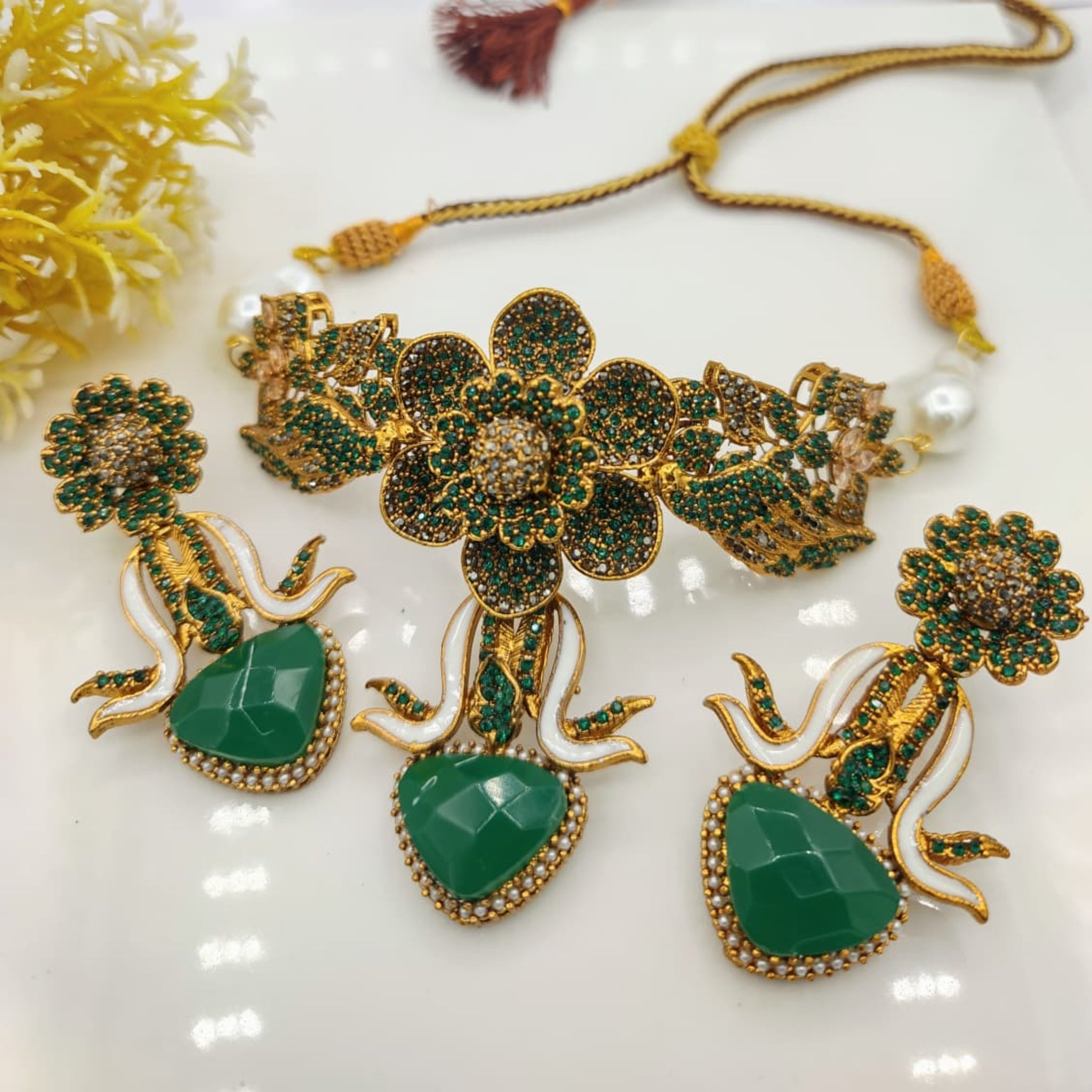 Fancy Turkish Delicate Choker Necklace Set (FDN143)