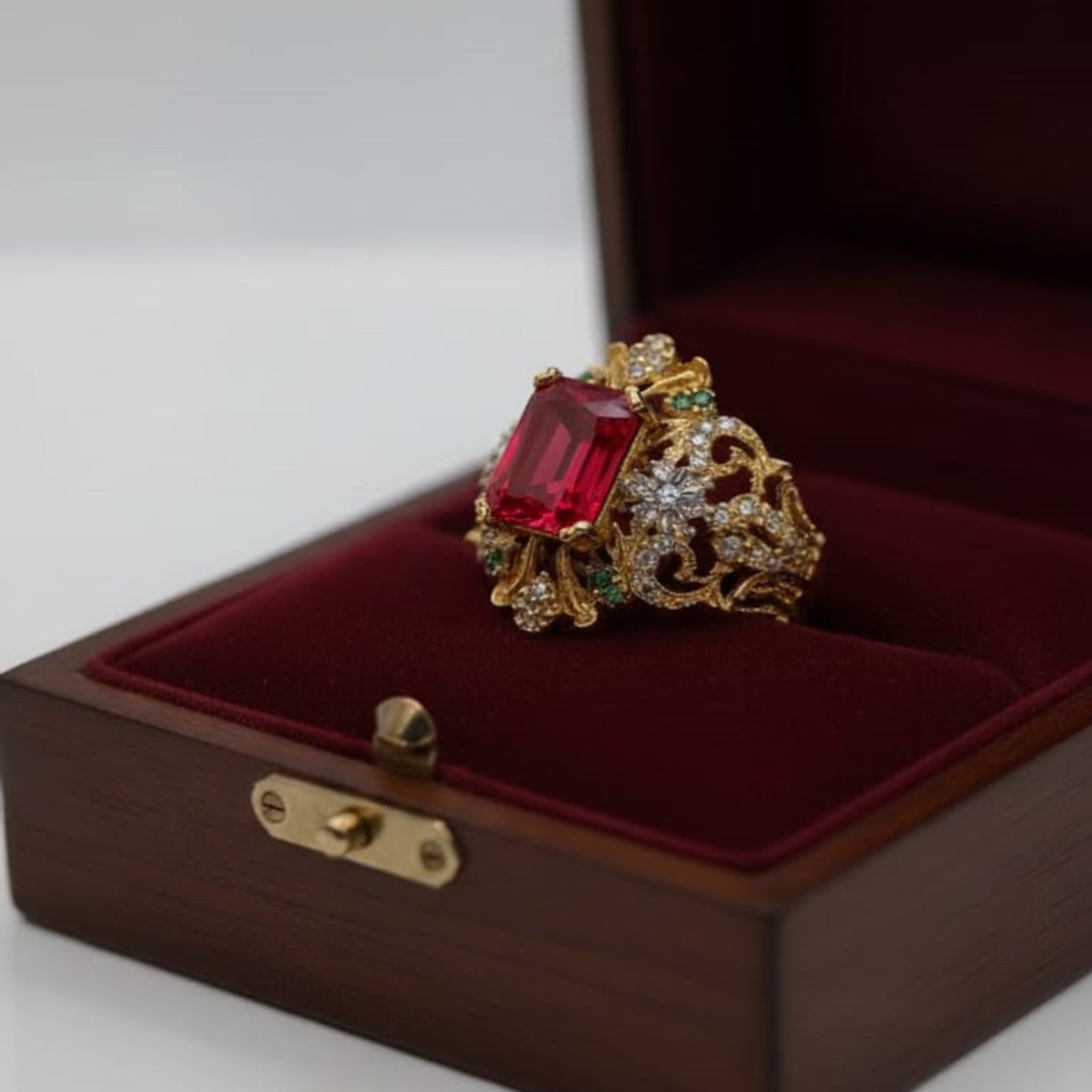 ELegant Desgn Stone Ring (FSR145)