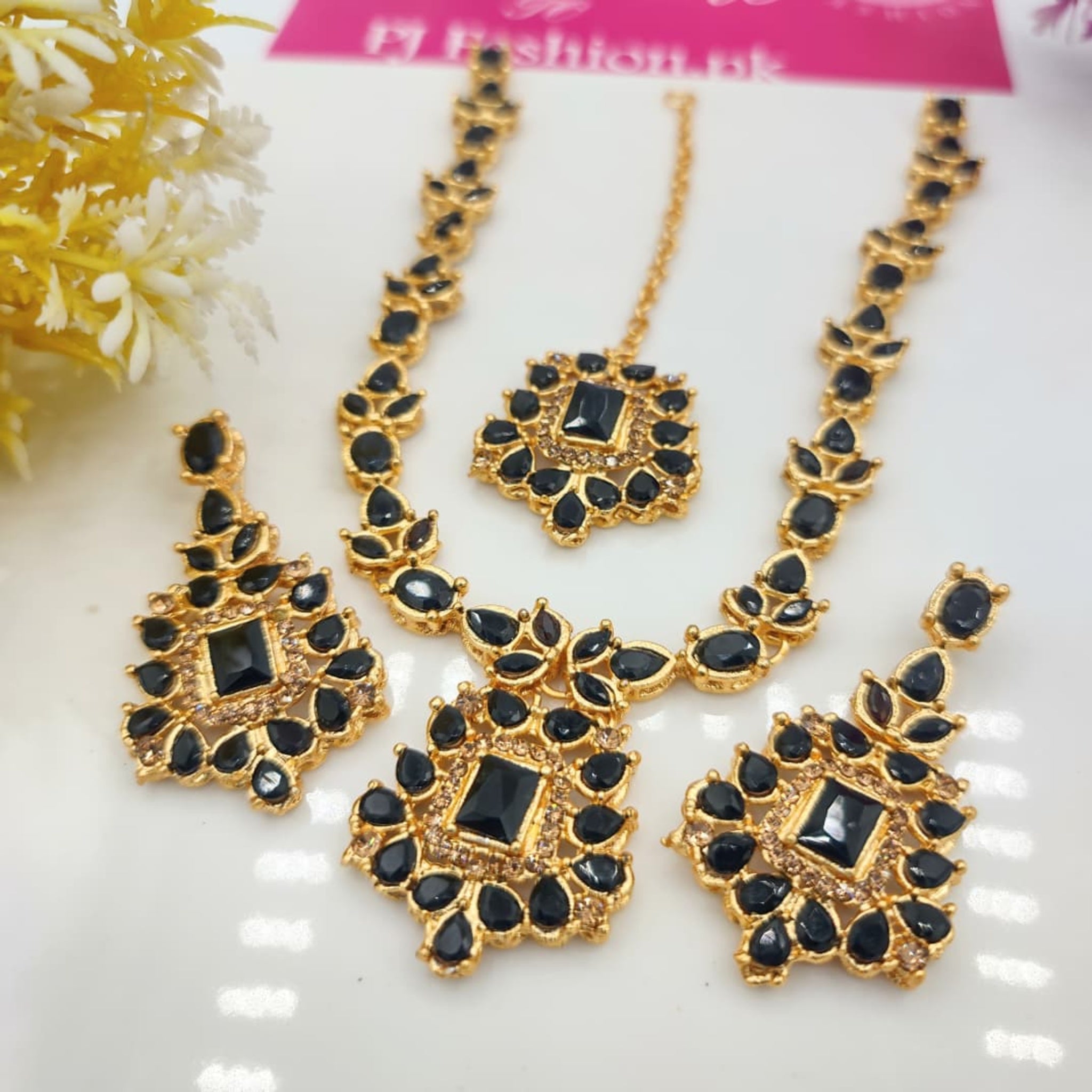 Delicate Necklace Set (FDN149)