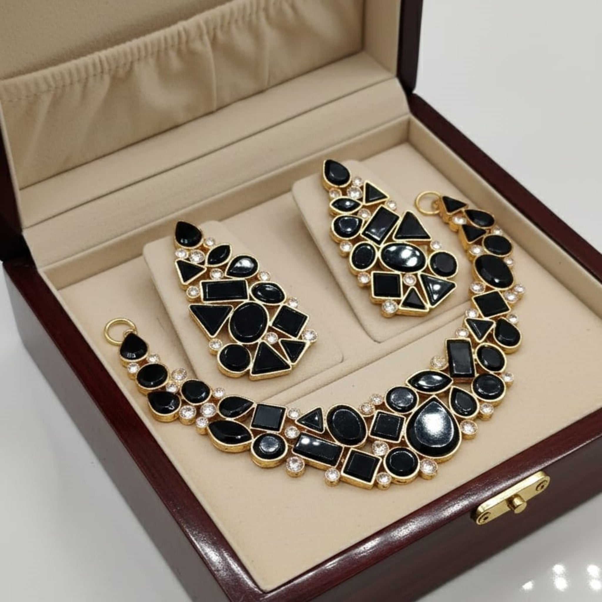 Cut-Stone Turkish Style Necklacae Set (FDN165)