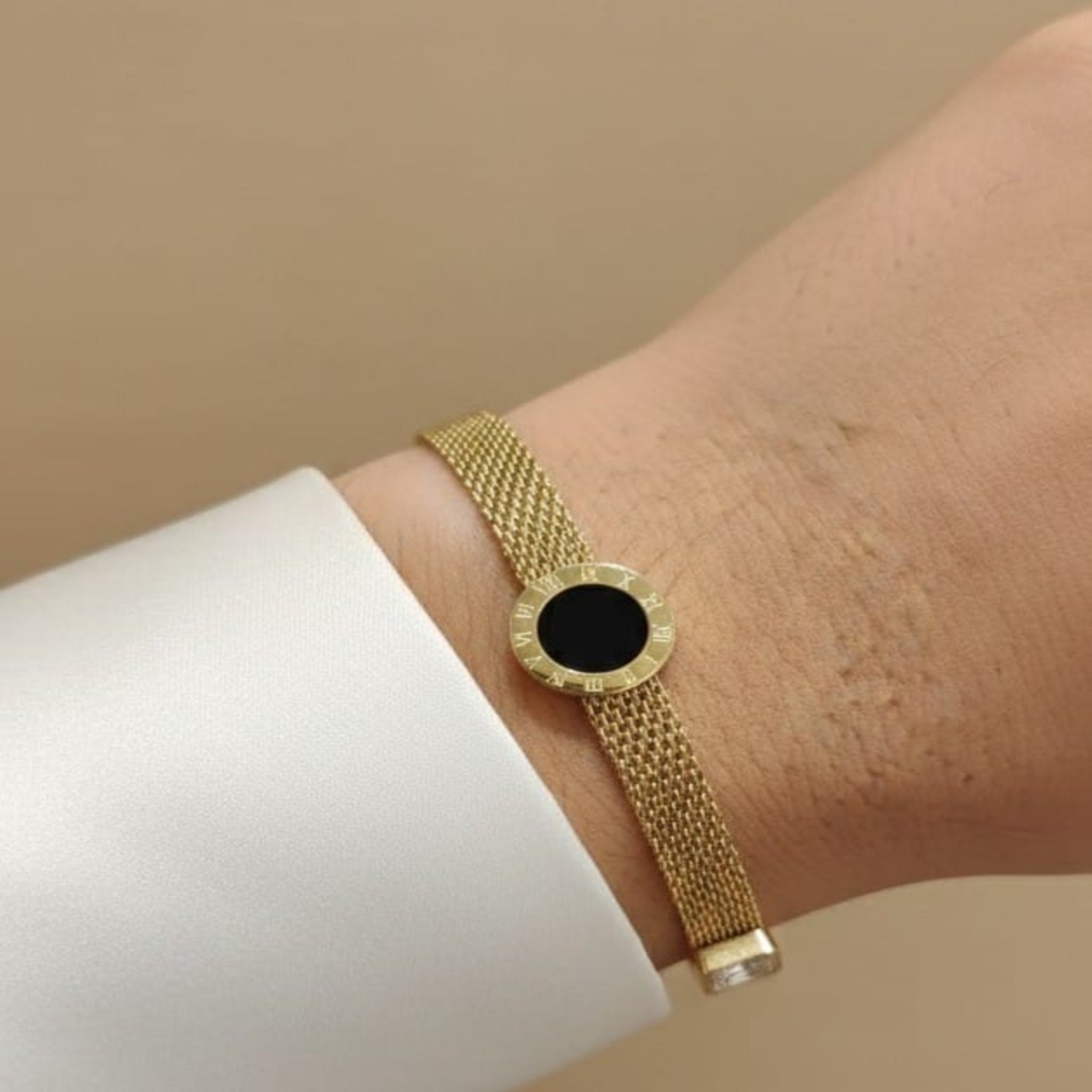 Timeless Roman Mesh Chain Bracelet
