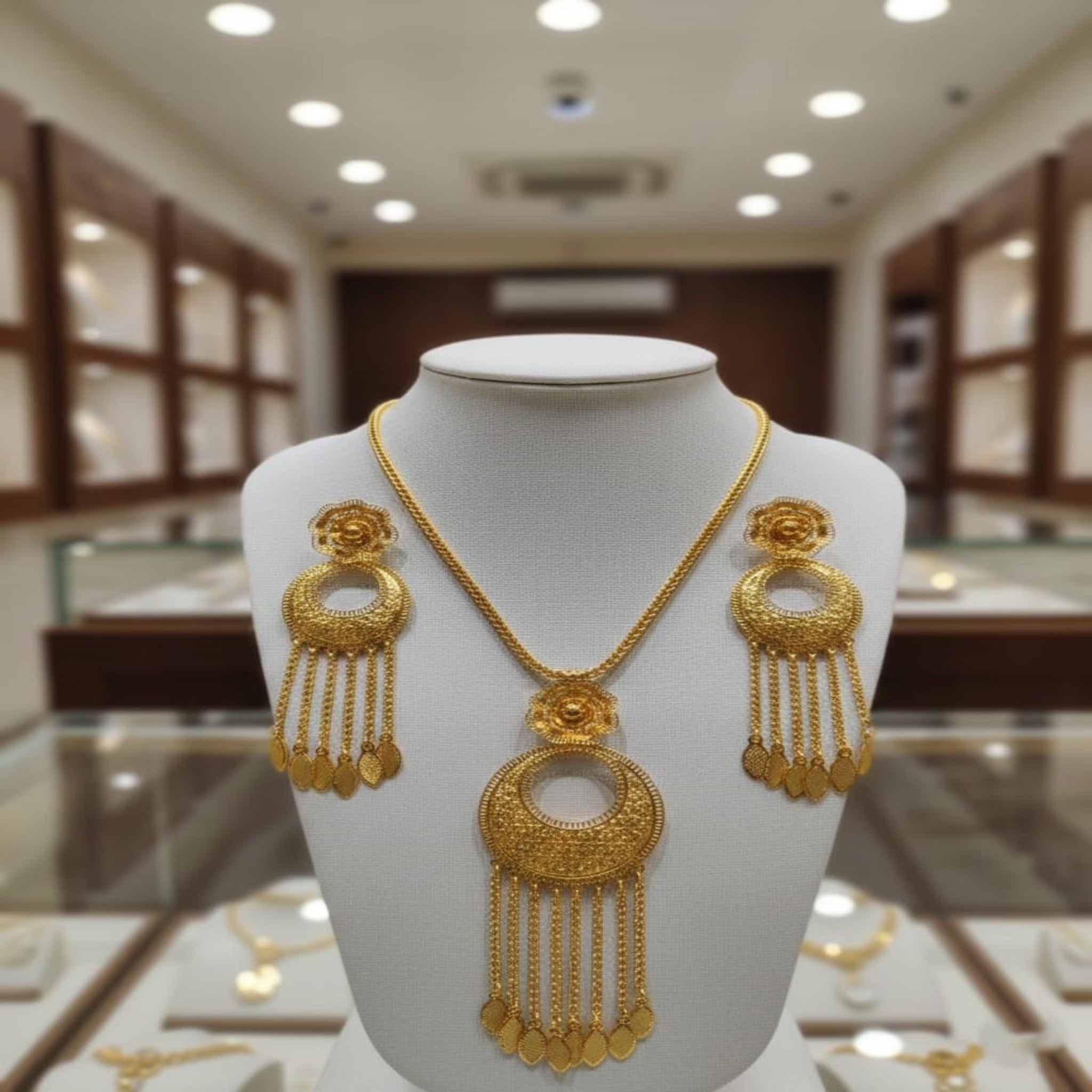 Royal Antique Gold-Plated Locket (FDL75)