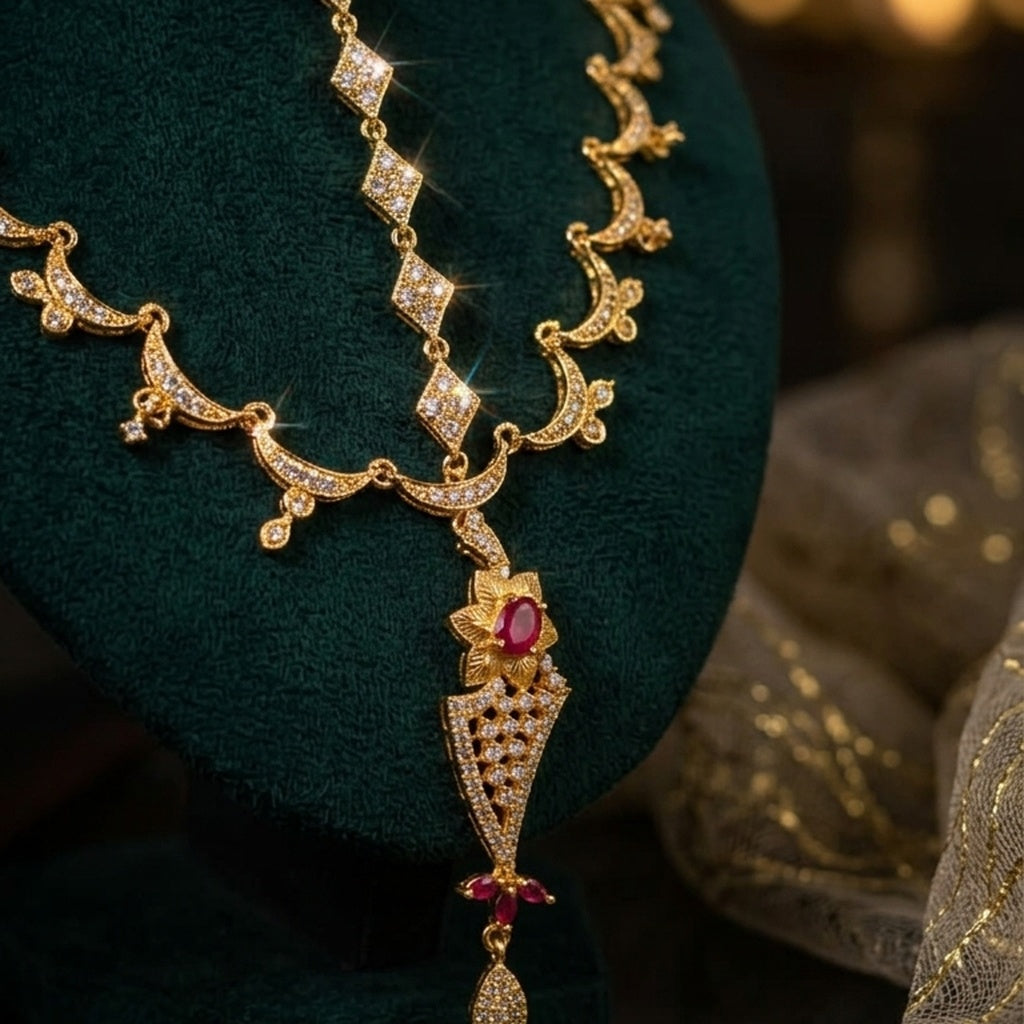 Bridal Mathapatti with Teardrop Pendant